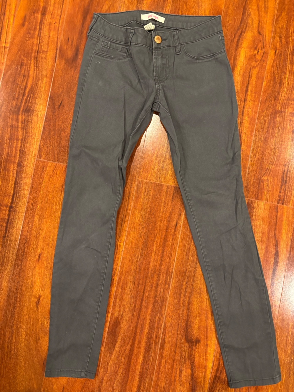 refuge Women's Charcoal Gray Jeggings